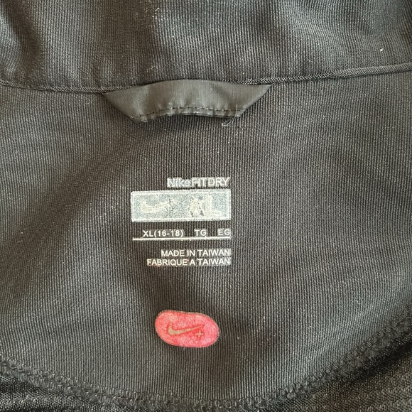 Nike FIT Cold and Wind Women's Black Running Jacket Size XL (16-18) - Picture 4 of 8